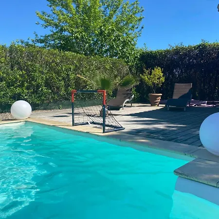 Andria Family-friendly Trampoline & Pool ヴィラ