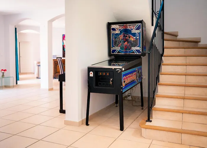 Andria Family-friendly Trampoline & Pool *