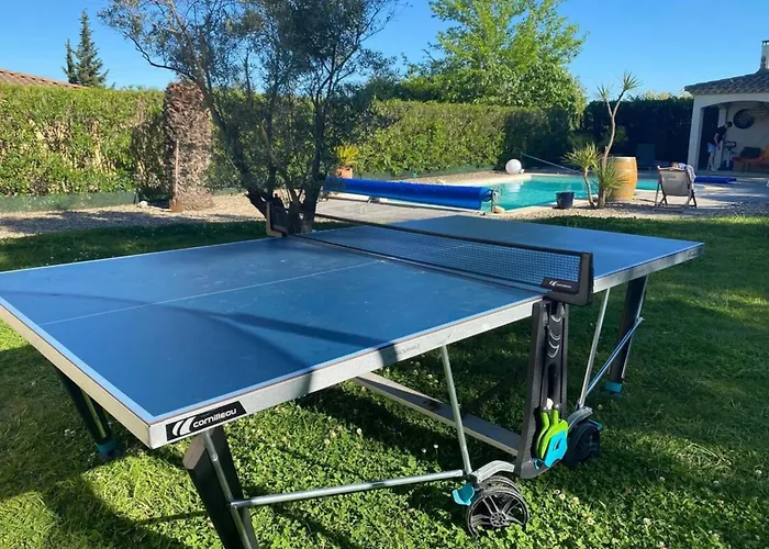 Andria Family-friendly Trampoline & Pool بزييه