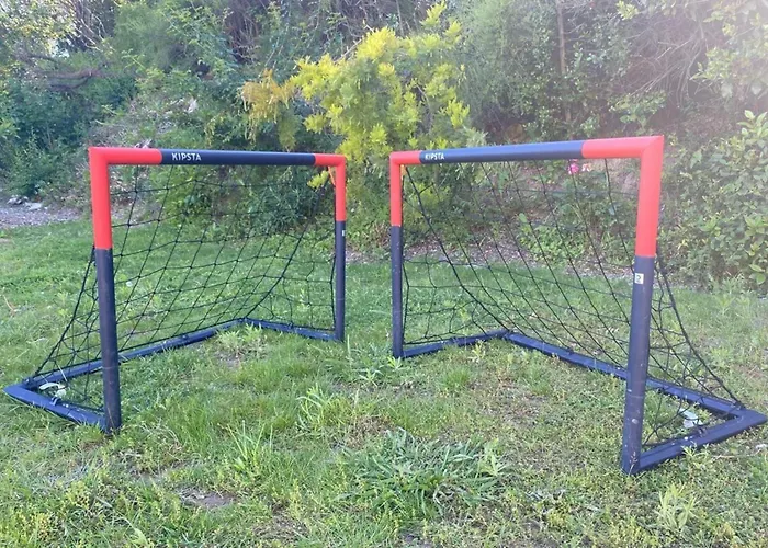فيلة Andria Family-friendly Trampoline & Pool بزييه